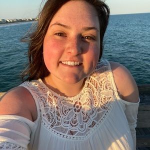 Meet your Posher, Allison